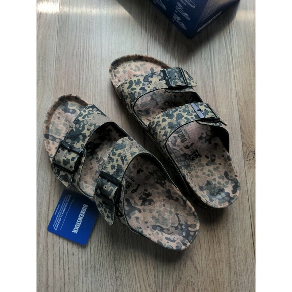 Birkenstock Arizona All Over Camo Sandals Vegan Rare - Picture 3 of 12